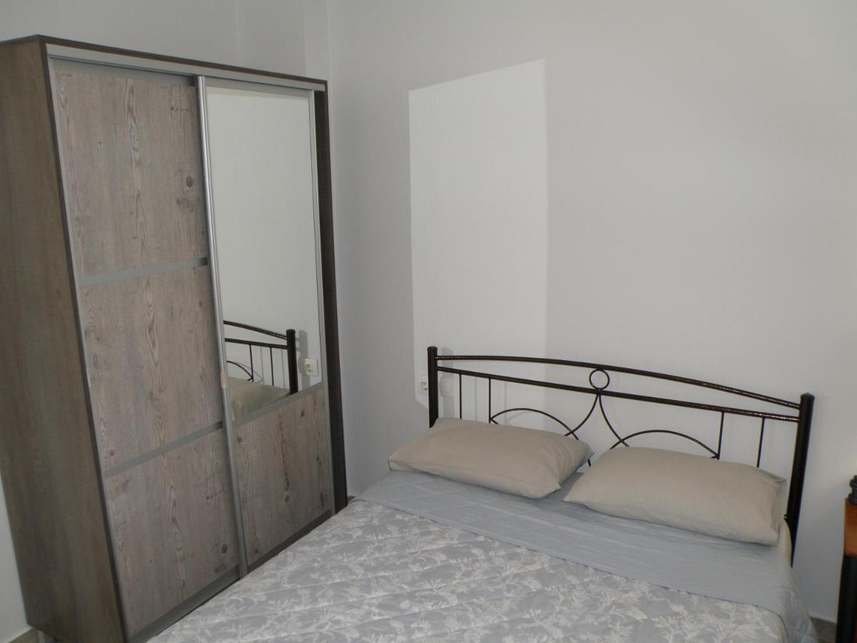 Talos Apartments And Studios Ираклио Екстериор снимка