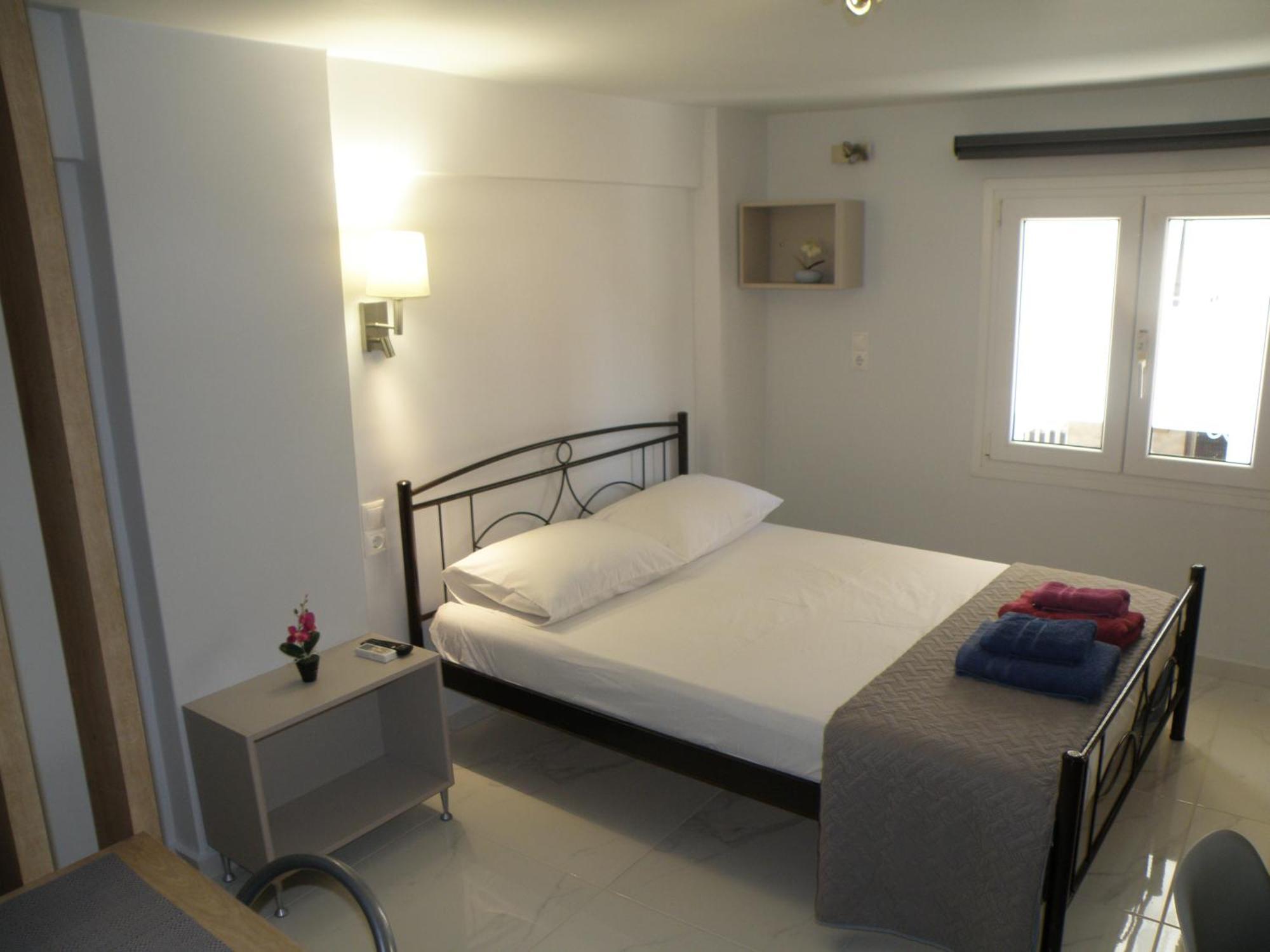 Talos Apartments And Studios Ираклио Екстериор снимка