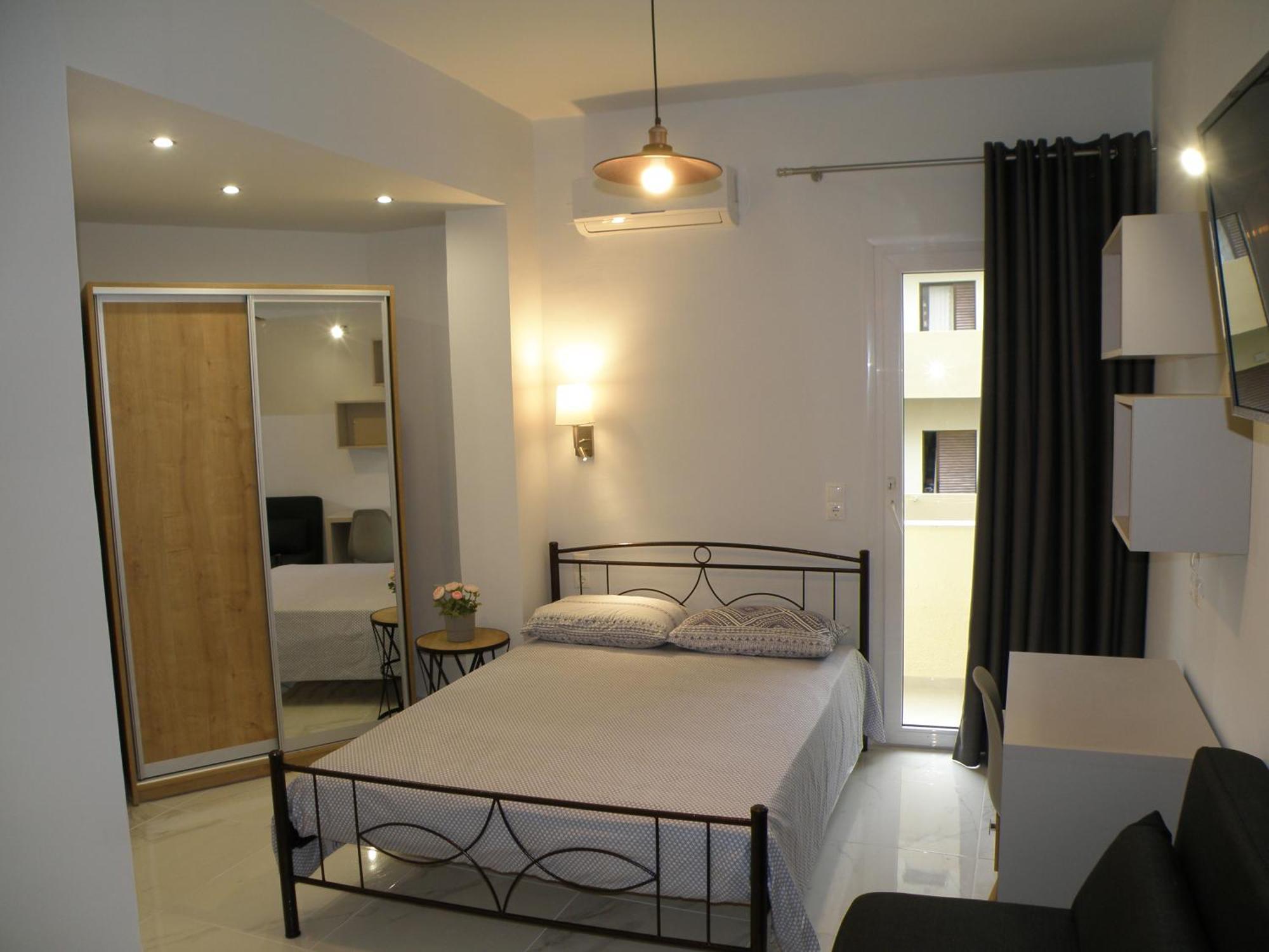 Talos Apartments And Studios Ираклио Екстериор снимка